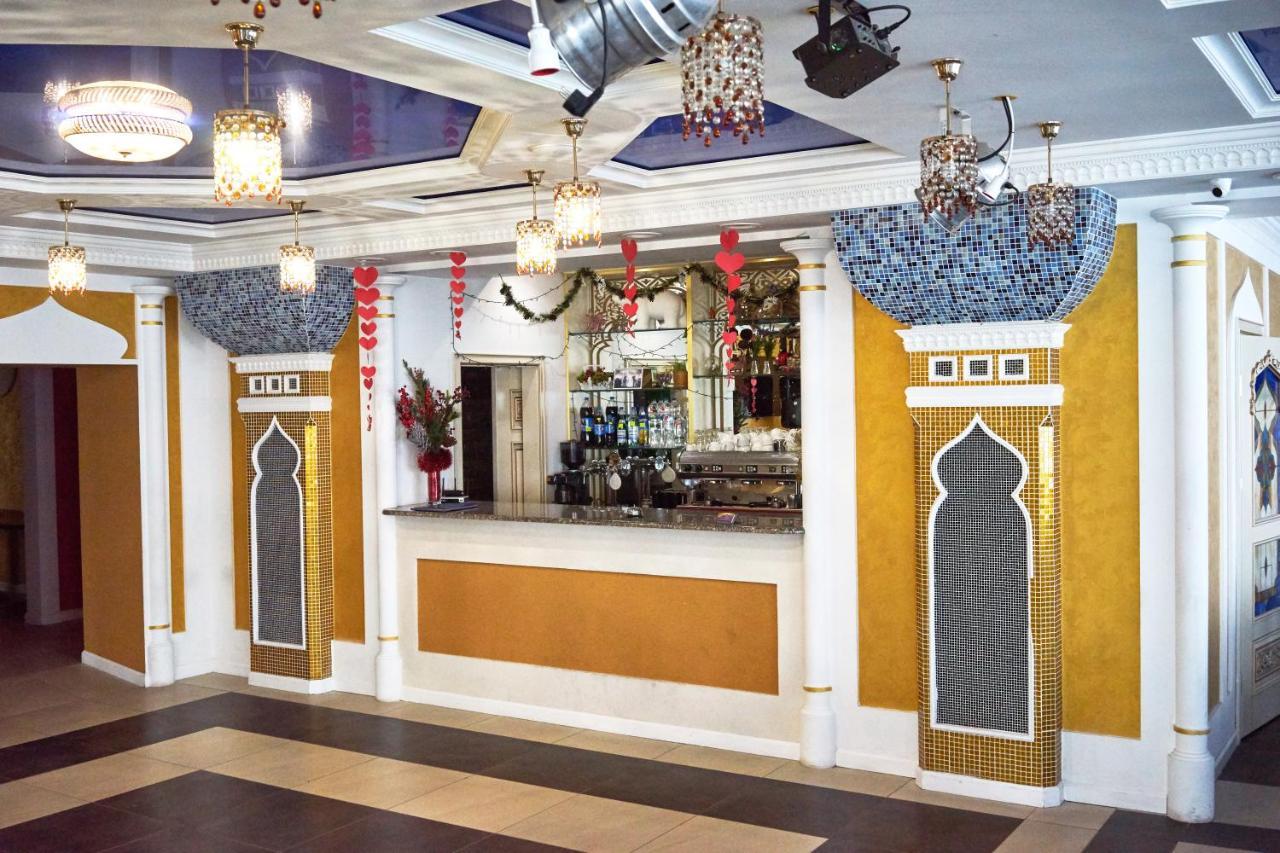 Hotel Східний Berezhany Esterno foto