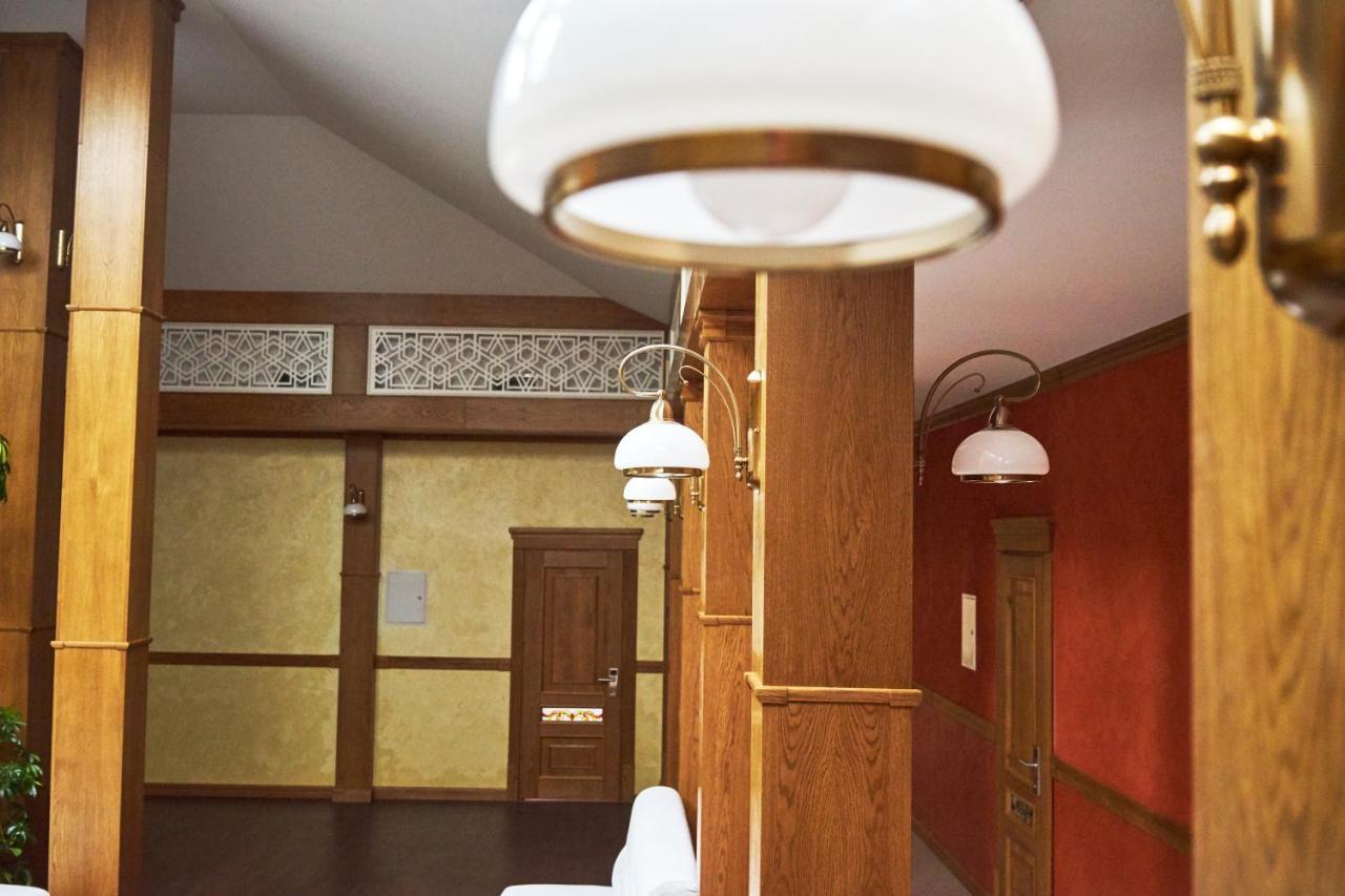 Hotel Східний Berezhany Esterno foto
