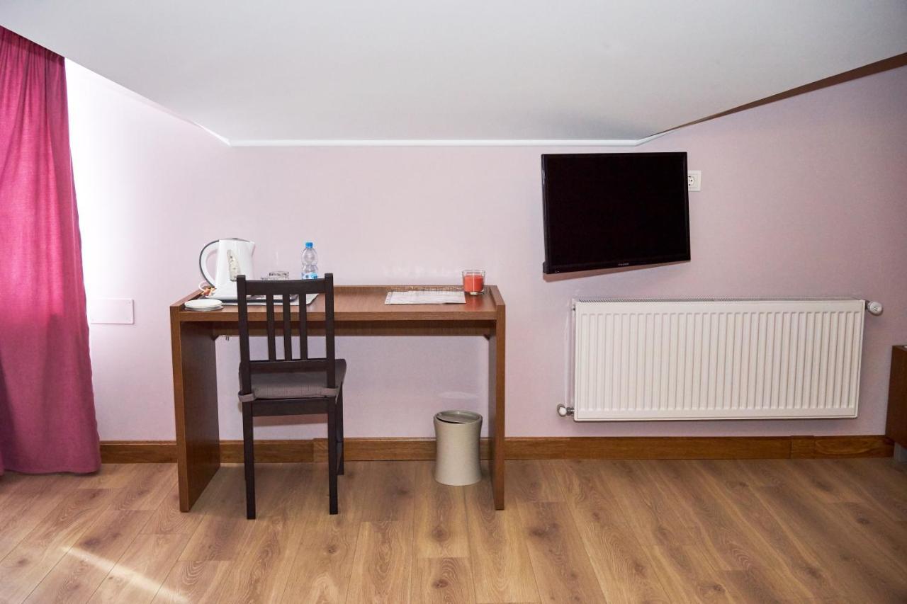 Hotel Східний Berezhany Esterno foto