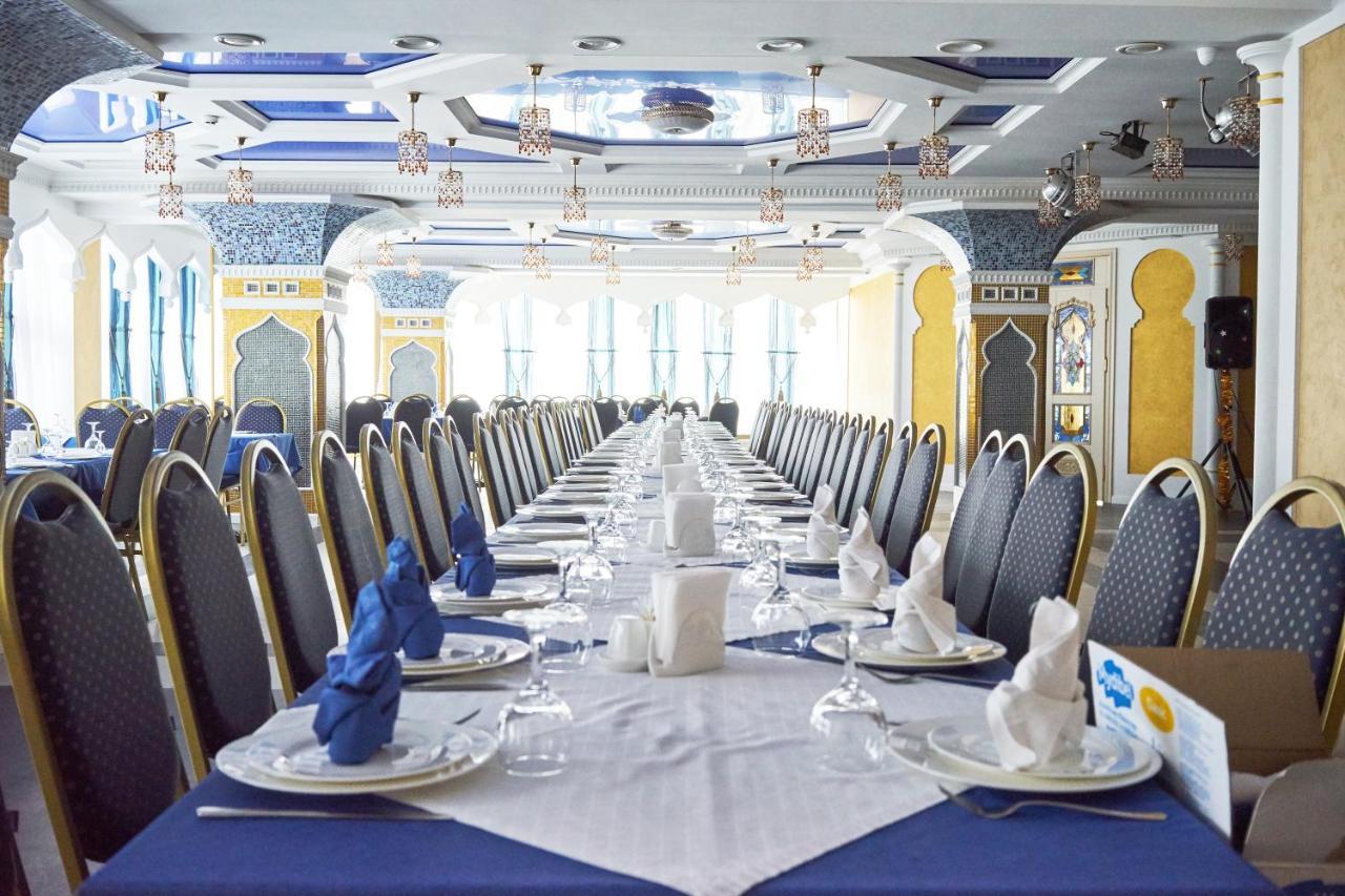 Hotel Східний Berezhany Esterno foto