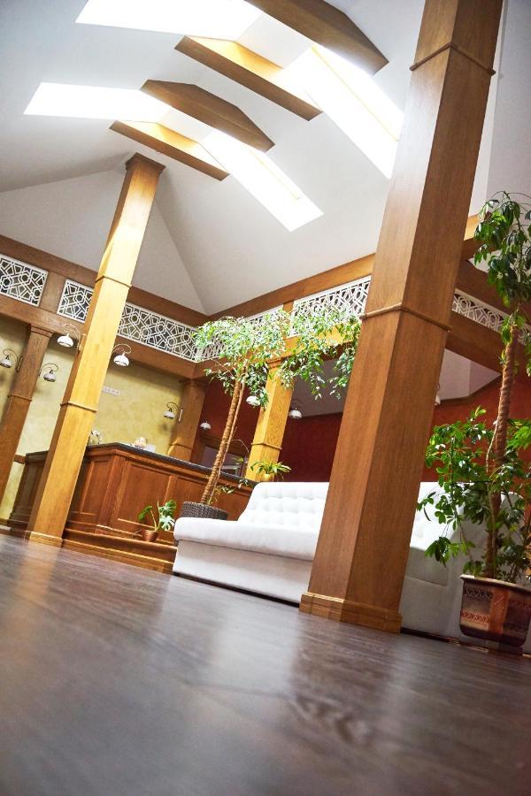 Hotel Східний Berezhany Esterno foto