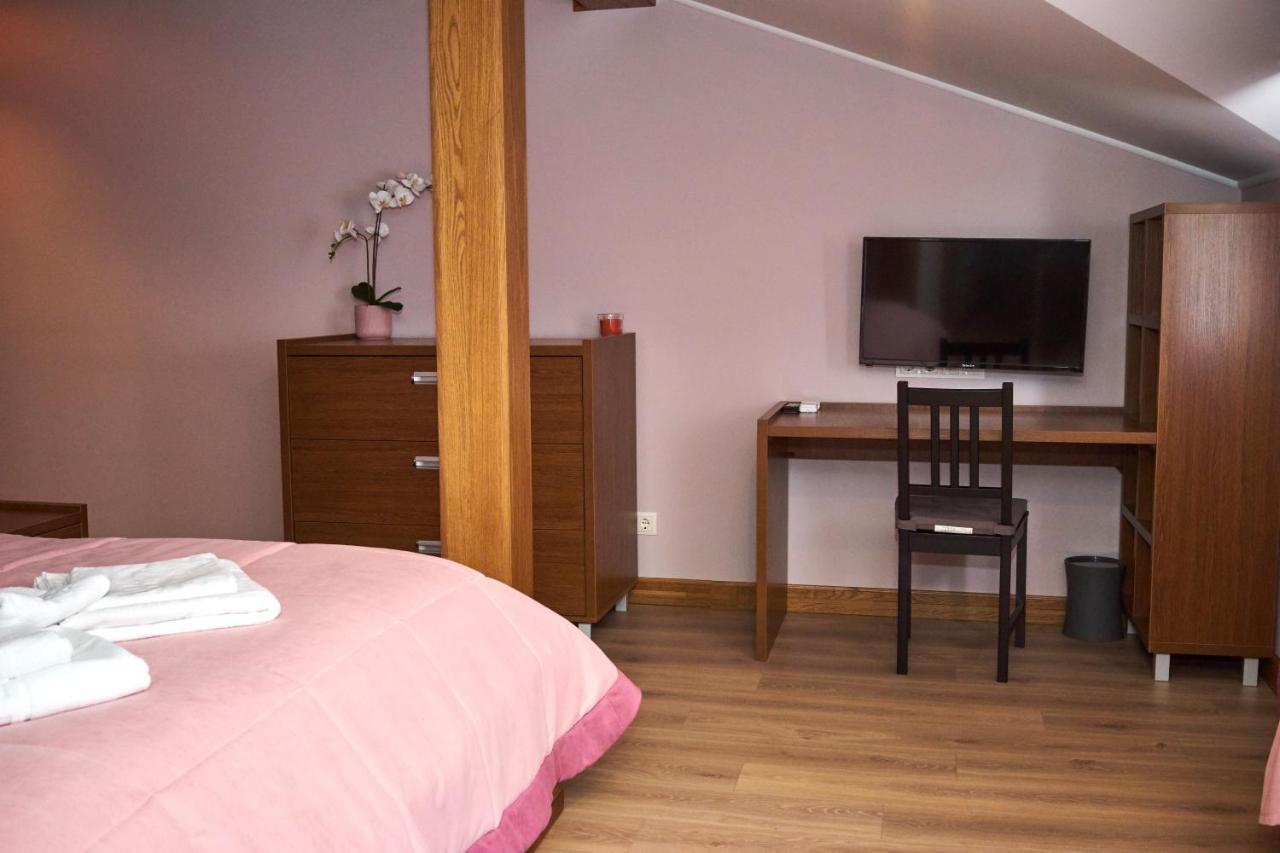 Hotel Східний Berezhany Esterno foto