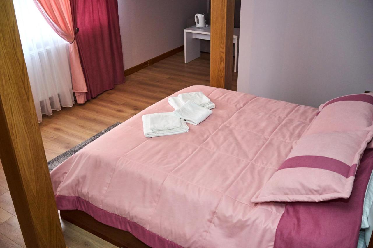 Hotel Східний Berezhany Esterno foto