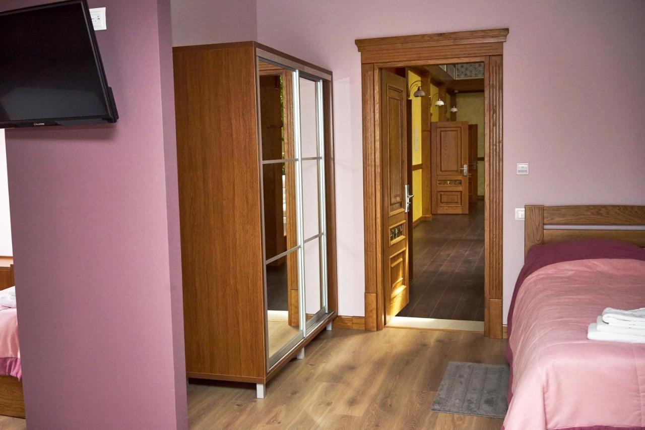 Hotel Східний Berezhany Esterno foto